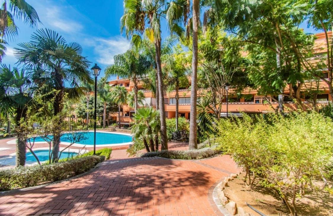 Apartamento Milla De Oro Marbella Esterno foto